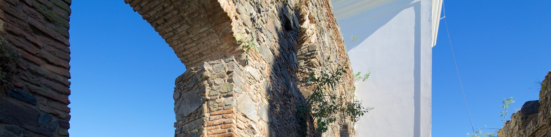 Colonia del Sacramento Lighthouse featuring views and heritage architecture
