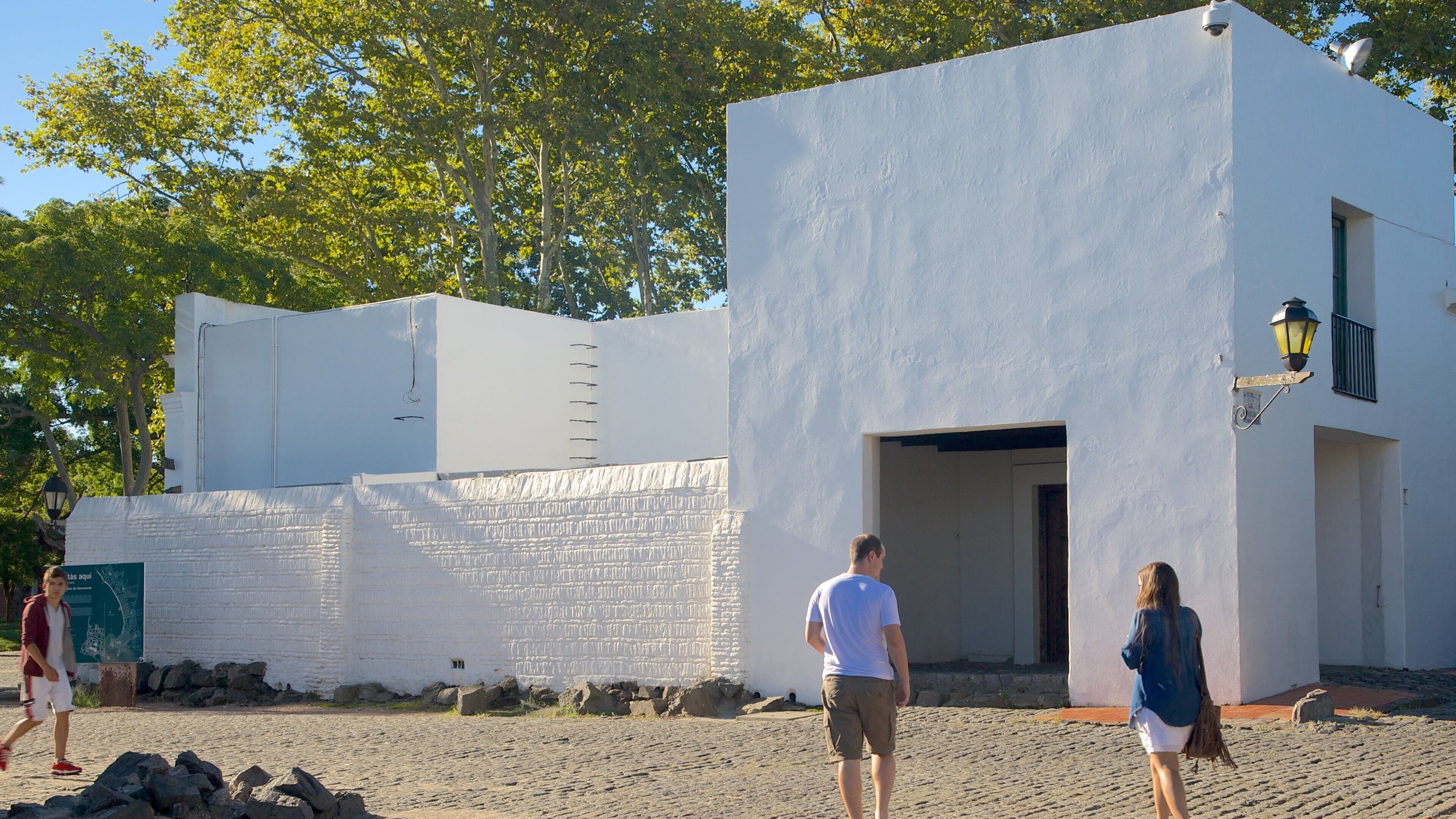 Porton de Campo 呈现出 房屋 以及 佳偶