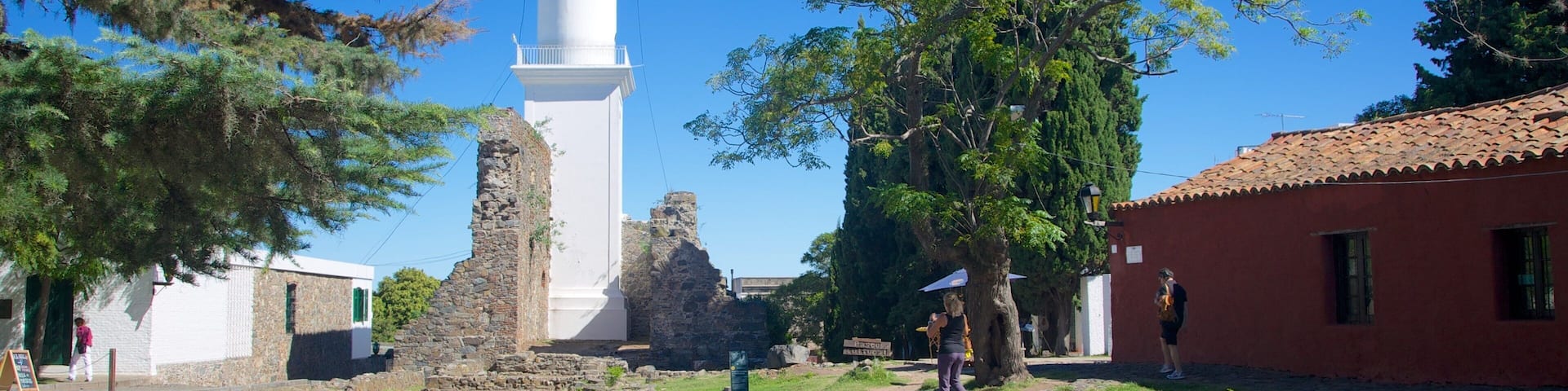Casa Nacarello showing a lighthouse