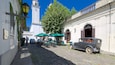 Colonia del Sacramento Plaza de Armas which includes street scenes and heritage architecture