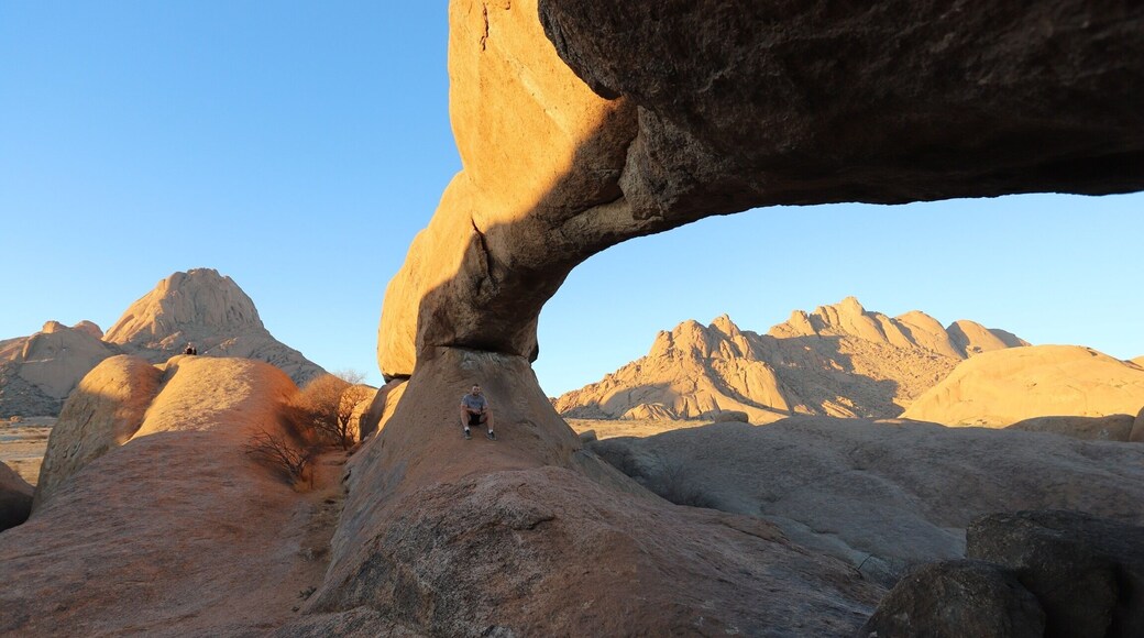#landscape#spitskoppe#arch#namibia.