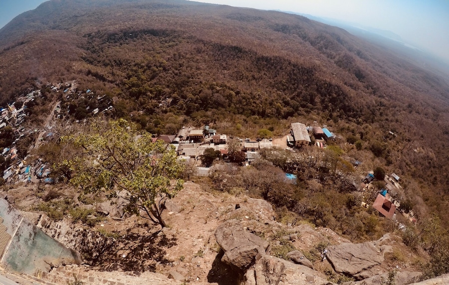 #MountPopa#Lifeatexpedia#Monkeymountain#Oasis
If you see the monkey Like I do 🙈🐵🙉🐒.
