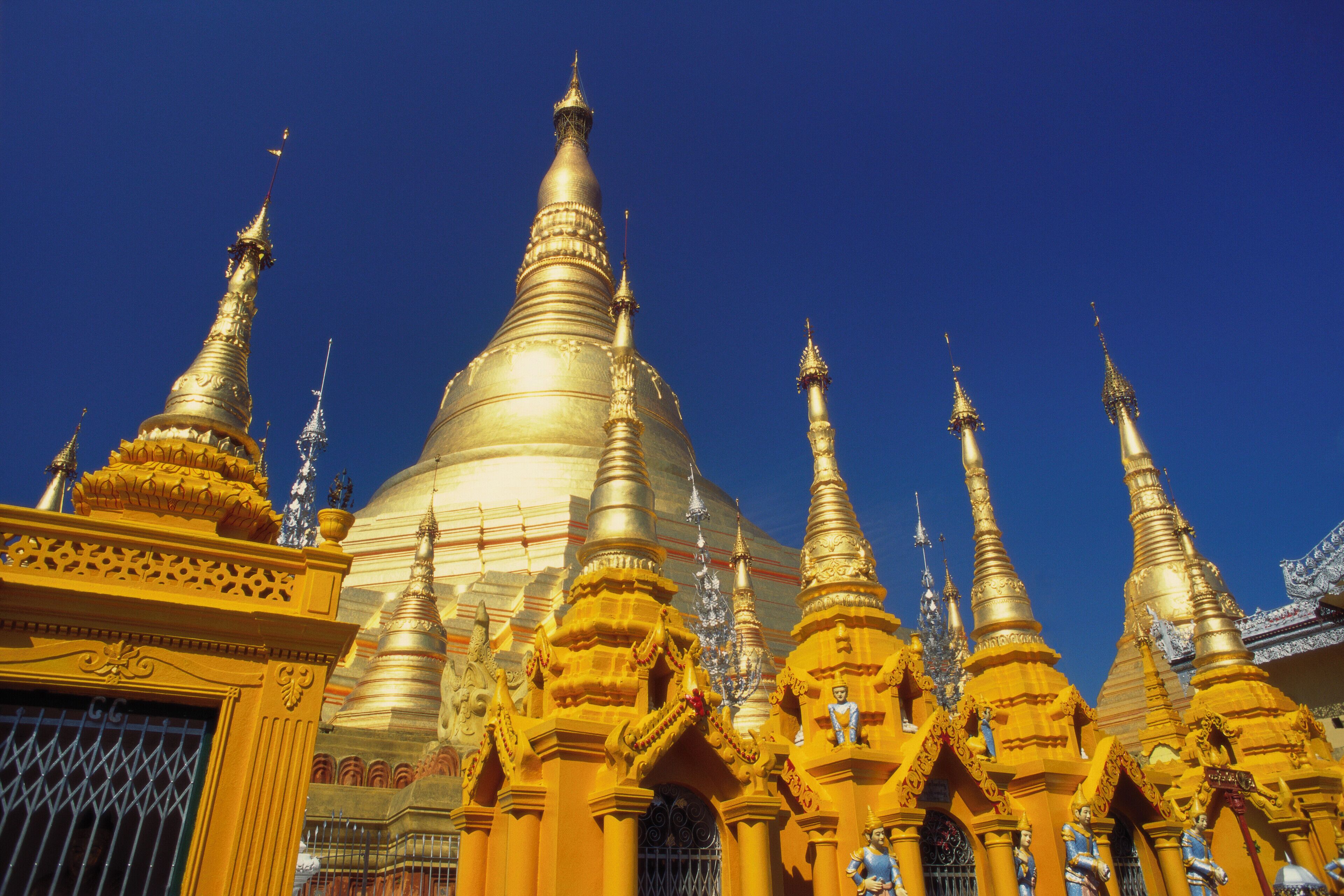 Schwedagon Pagoda, Rangoon, Myanmar