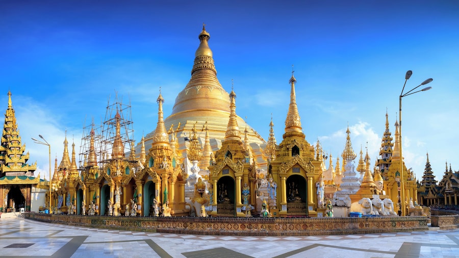 Shwedagon pagoda, Yangon Myanmar