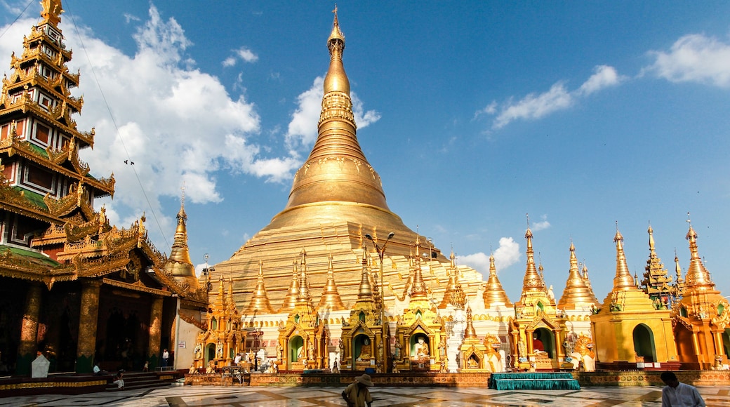 Myanmar - Burma - Shwedagon Pagode in Yangon