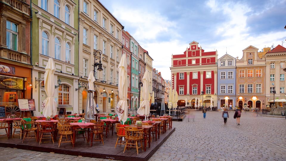Stary Rynek featuring outdoor eating and a square or plaza