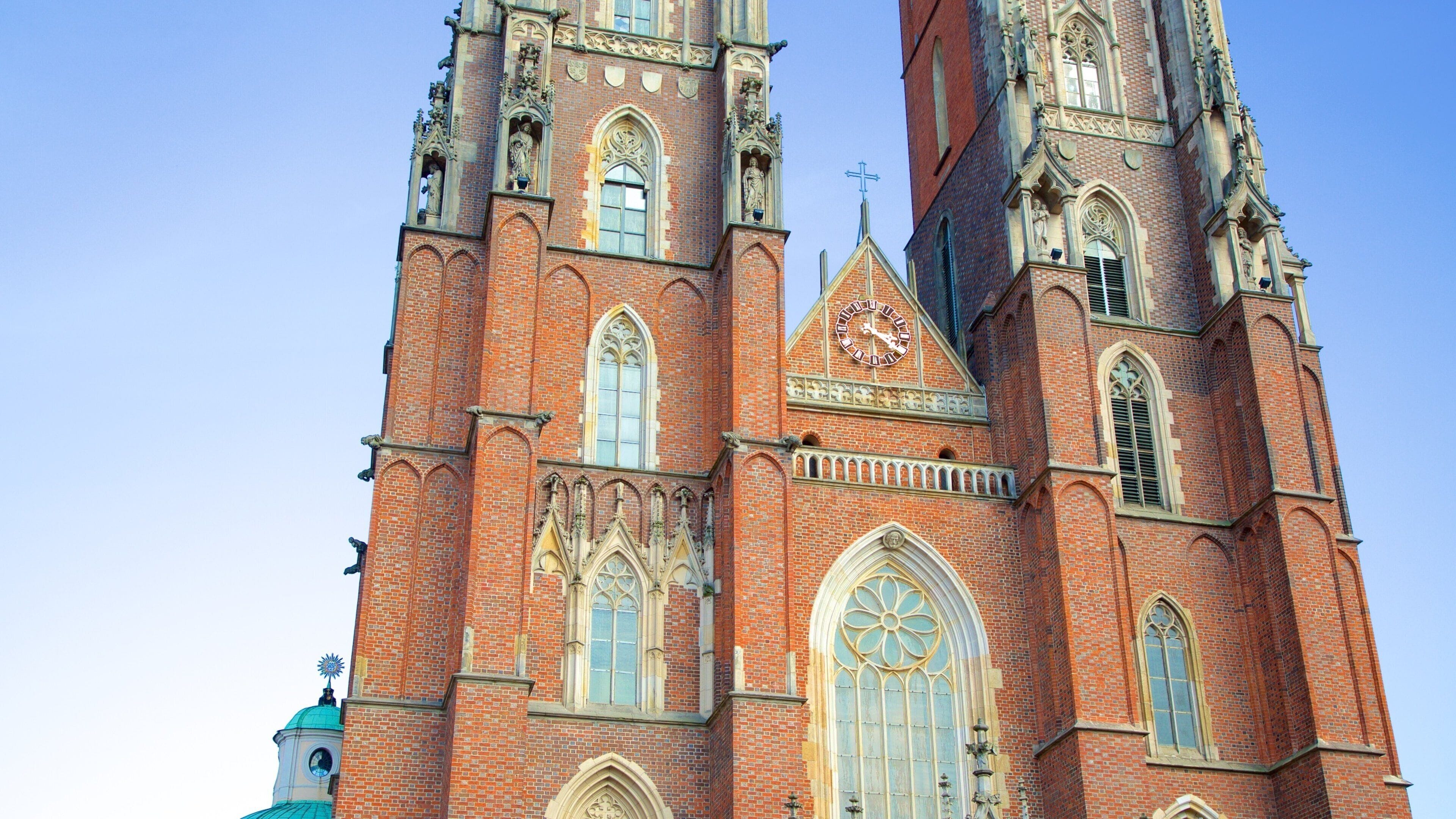 Wroclaw Cathedral showing a church or cathedral