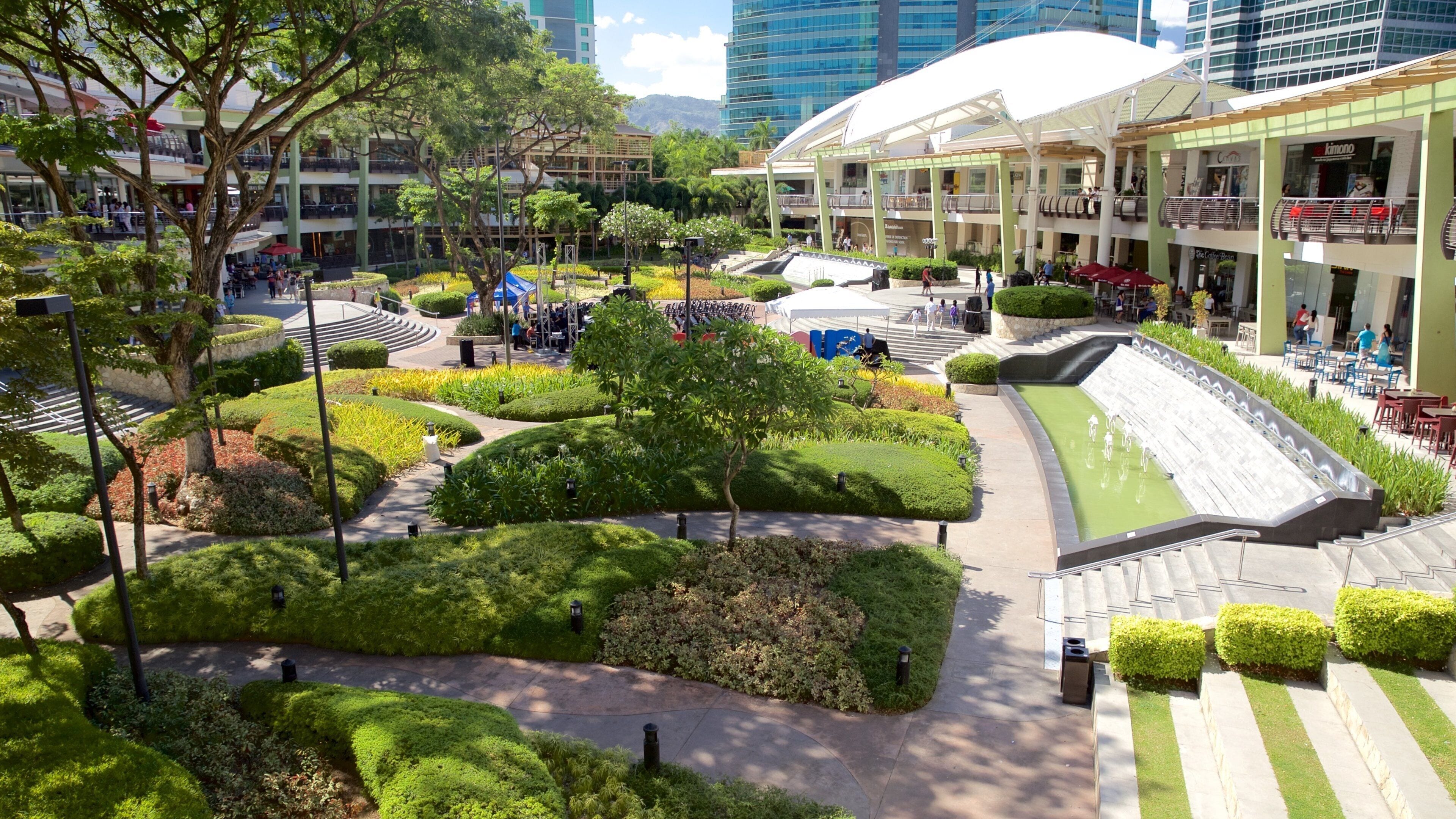 Ayala Center featuring a garden