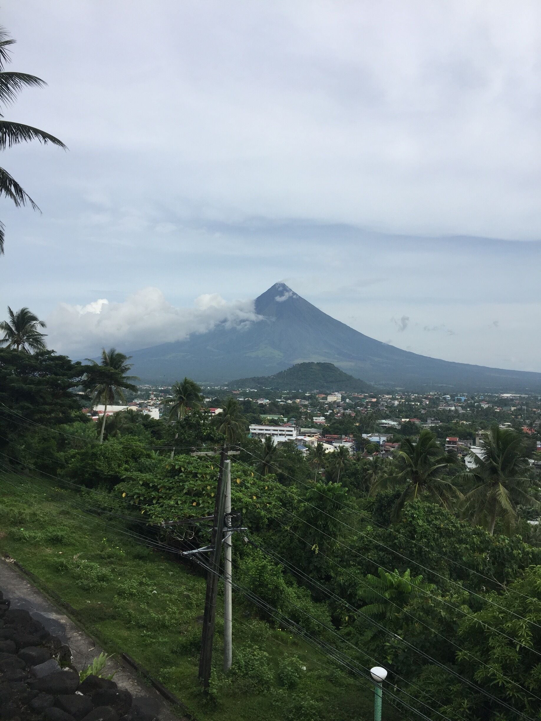 富士山そっくり！
マヨン山