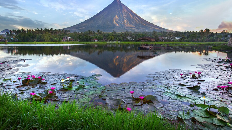 Mayon volcano at early morning,Philippines; Shutterstock ID 612104084; Purchase Order: -