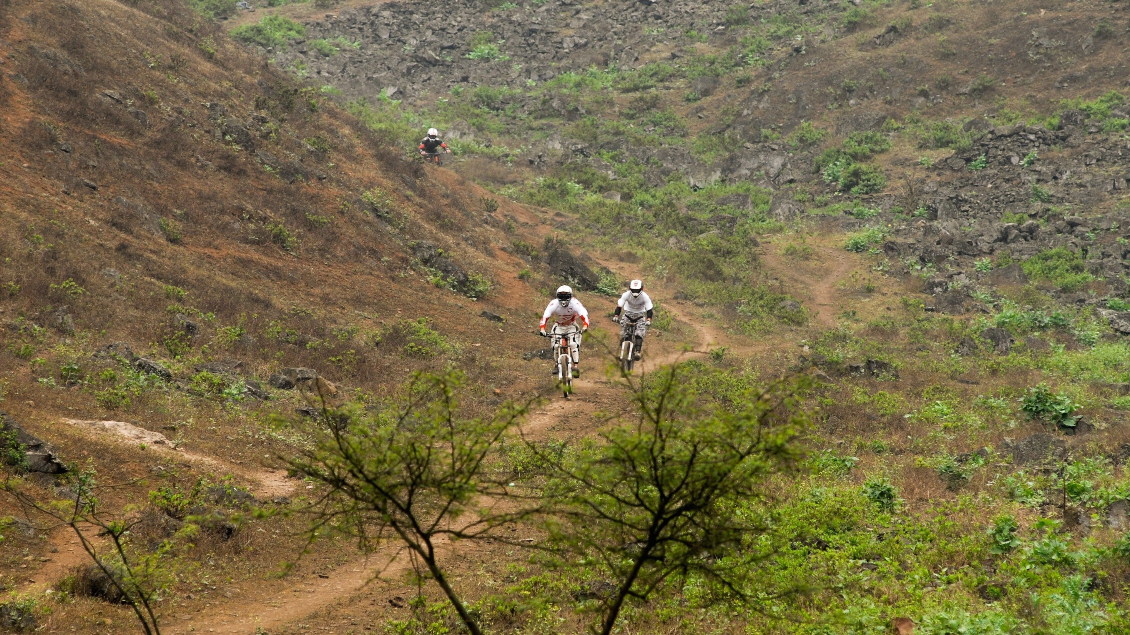 Pachacamac Ruins which includes tranquil scenes and mountain biking
