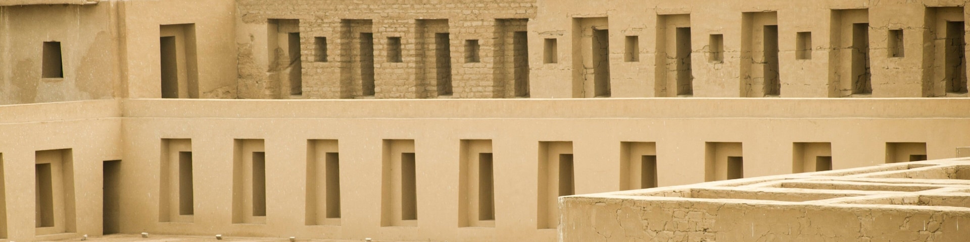 Pachacamac showing tranquil scenes and heritage elements