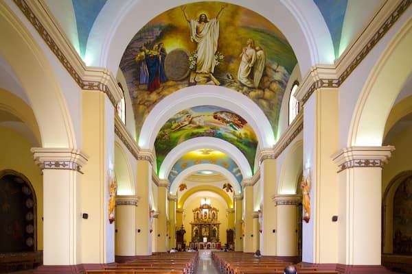 Trujillo Cathedral das einen Kirche oder Kathedrale und Innenansichten