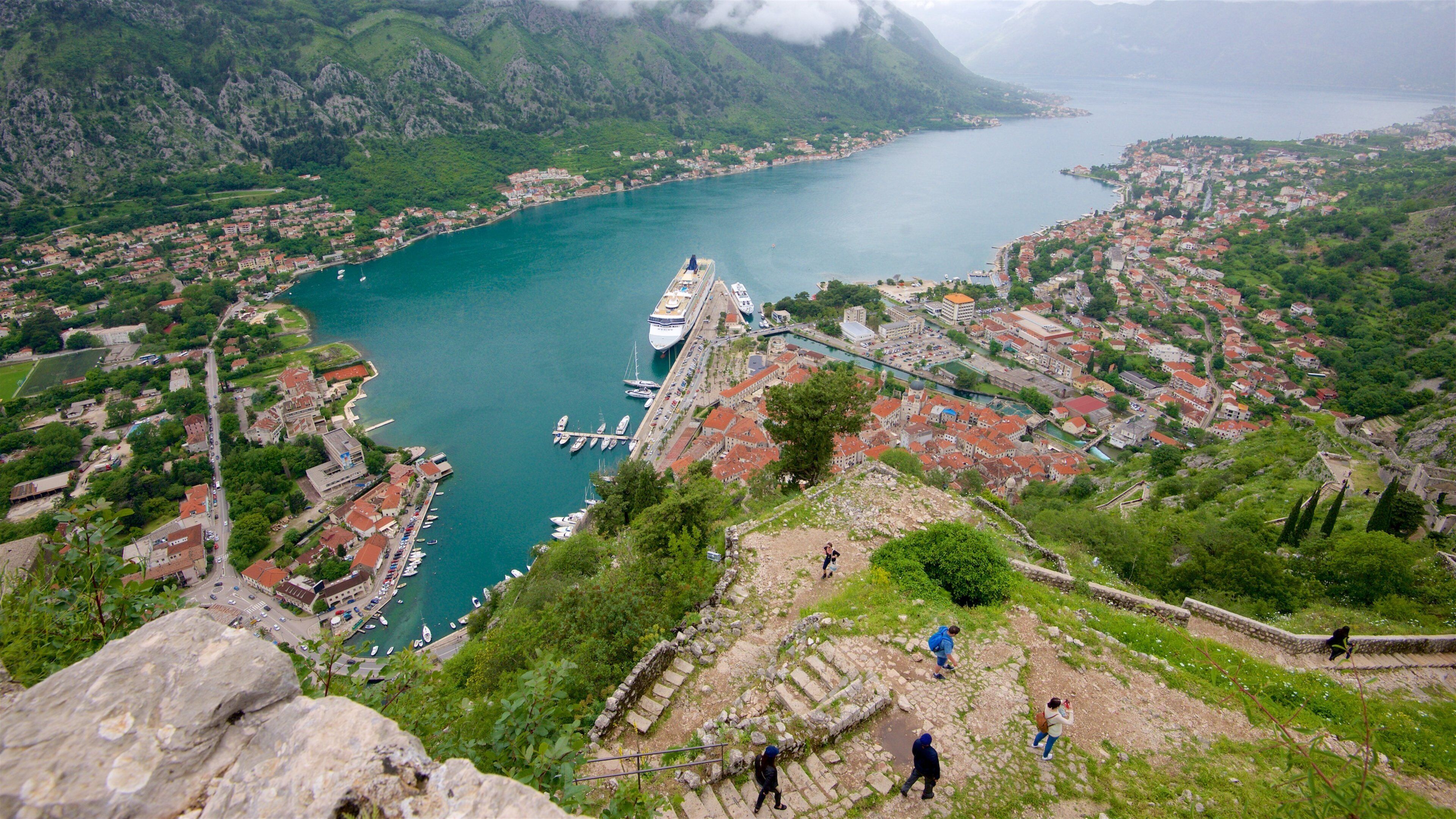 科托爾老城城牆