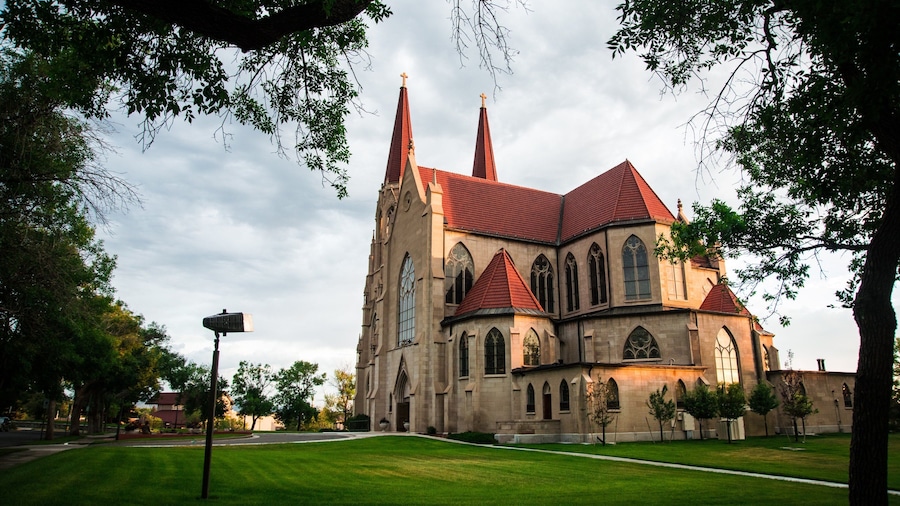 Cathedral of St. Helena which includes heritage architecture, a church or cathedral and a park