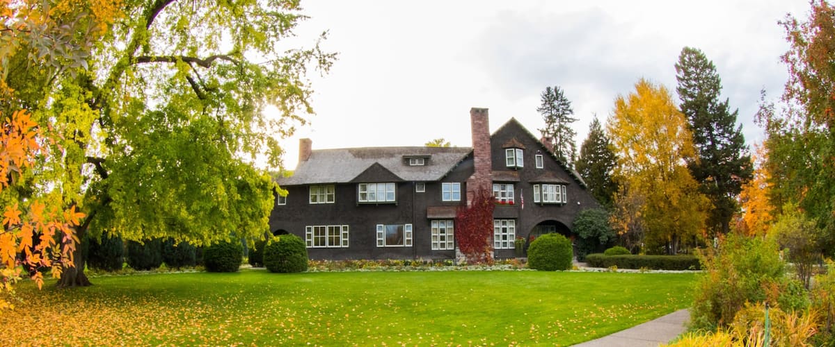 Conrad Mansion featuring a house