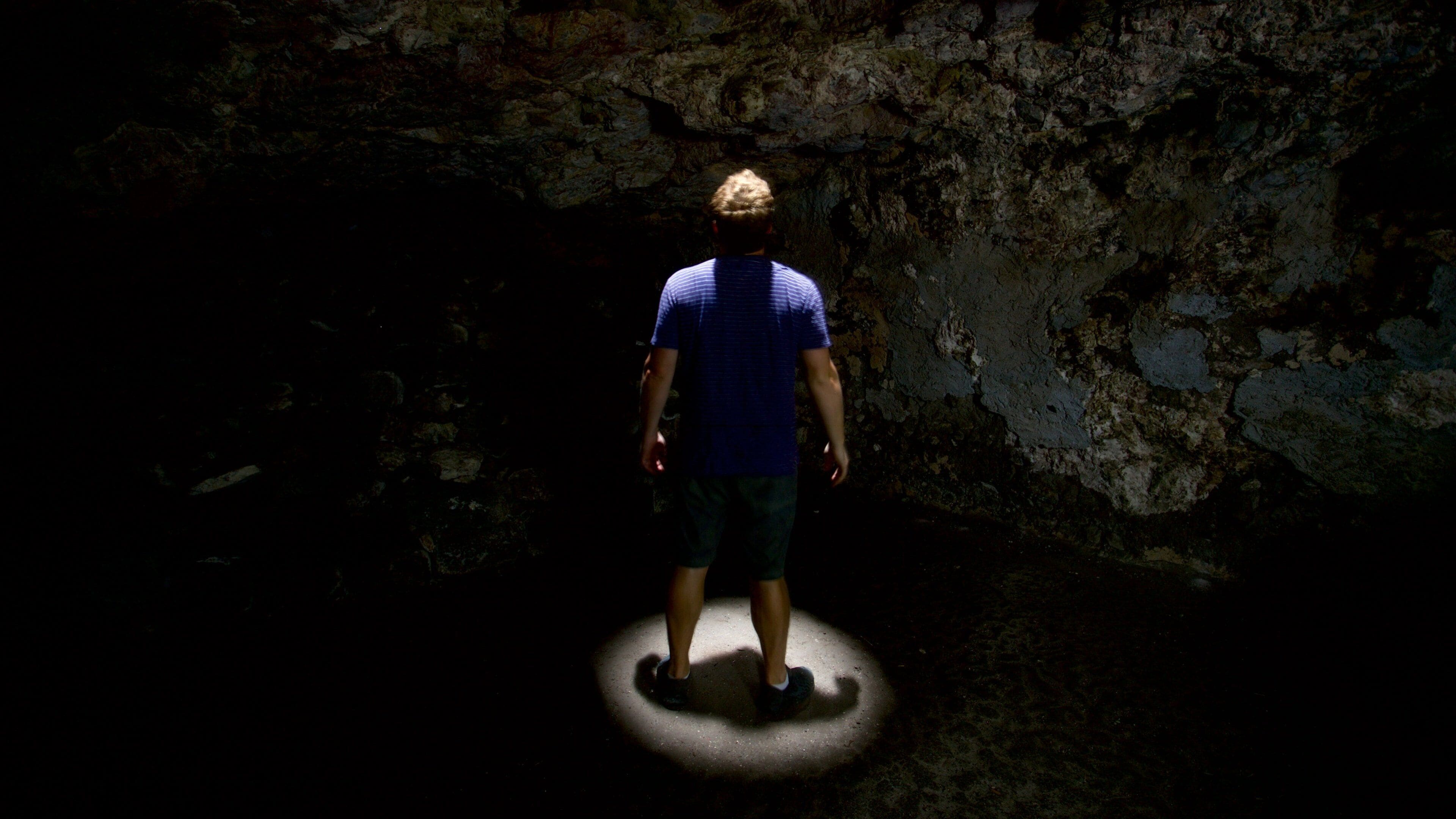 Archaeological Monuments Zone of Xochicalco sowie einzelner Mann