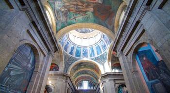 Hospicio Cabanas showing heritage architecture, interior views and art