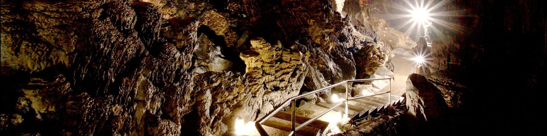 Taxco which includes caves