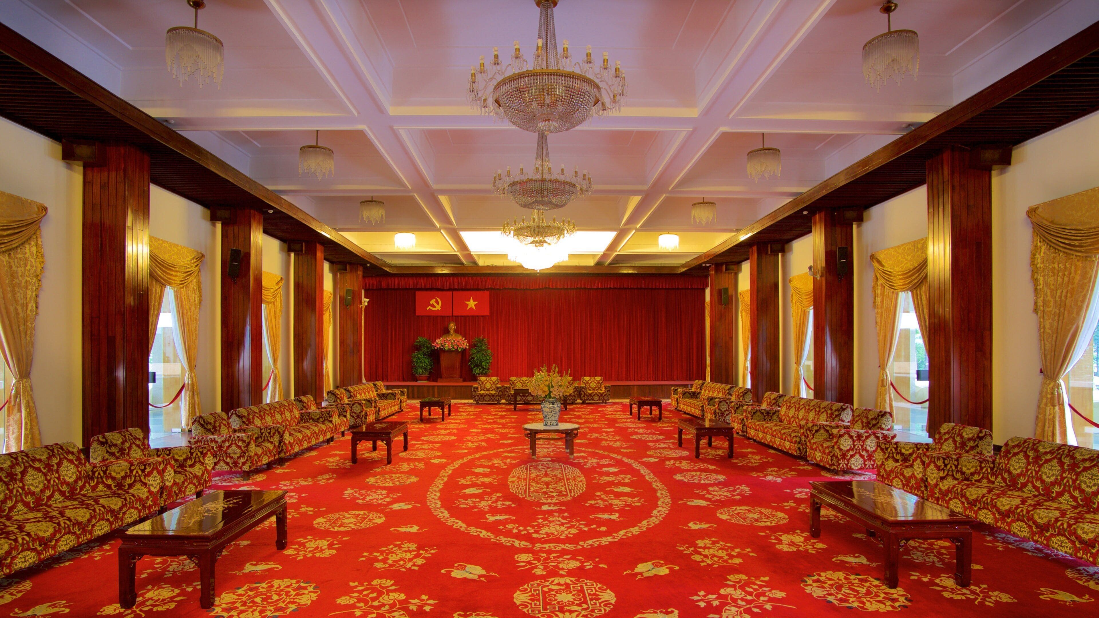 Independence Palace showing interior views and a castle
