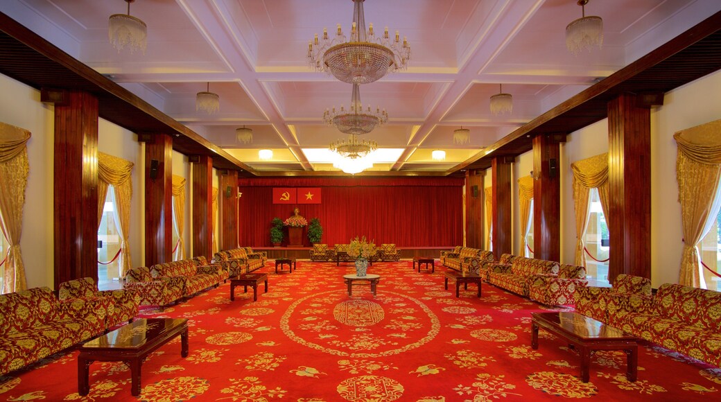 Independence Palace showing interior views and a castle