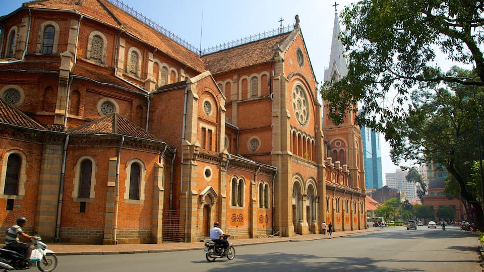 Saigon Notre-Dame Basilica featuring street scenes, heritage architecture and a church or cathedral