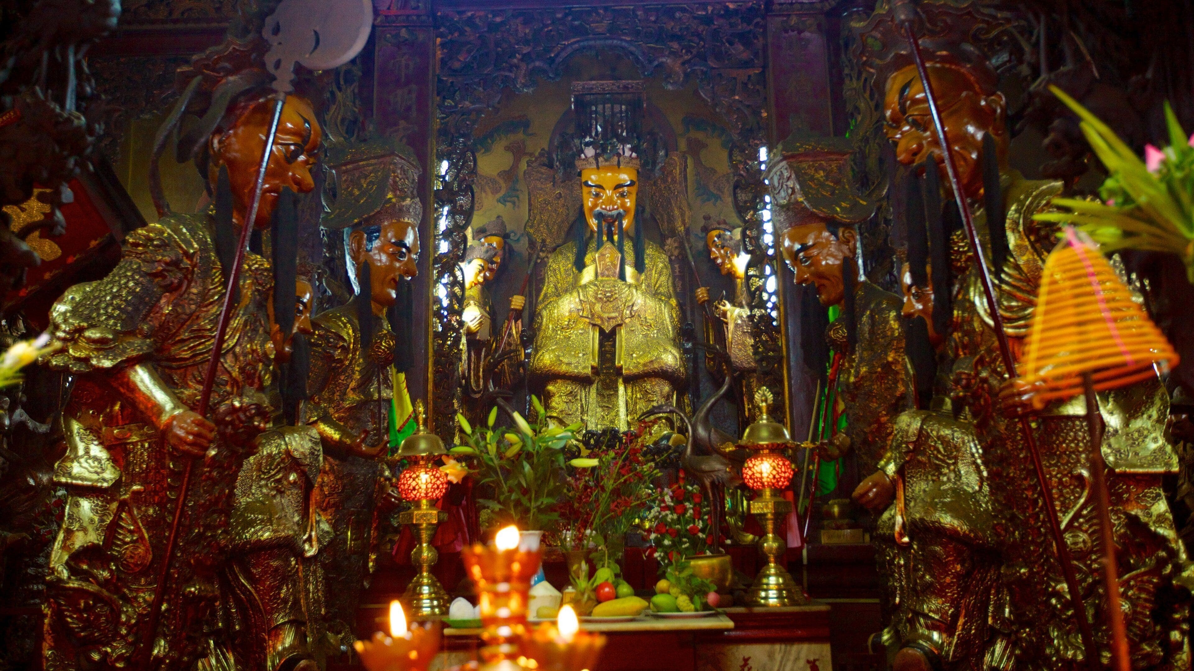 Pagode des Jadekaisers das einen religiöse Aspekte, Tempel oder Andachtsstätte und Innenansichten