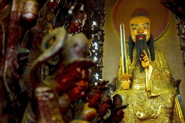 玉皇殿 フィーチャー 宗教的要素 と 屋内の眺め