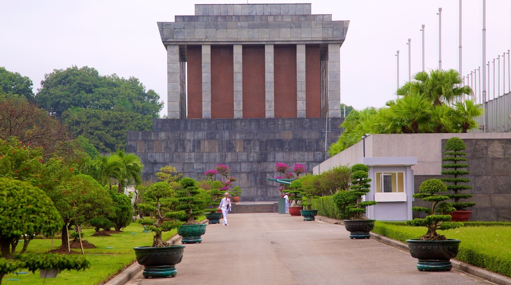 Ho Chi Minh Mausoleum which includes a park and heritage architecture