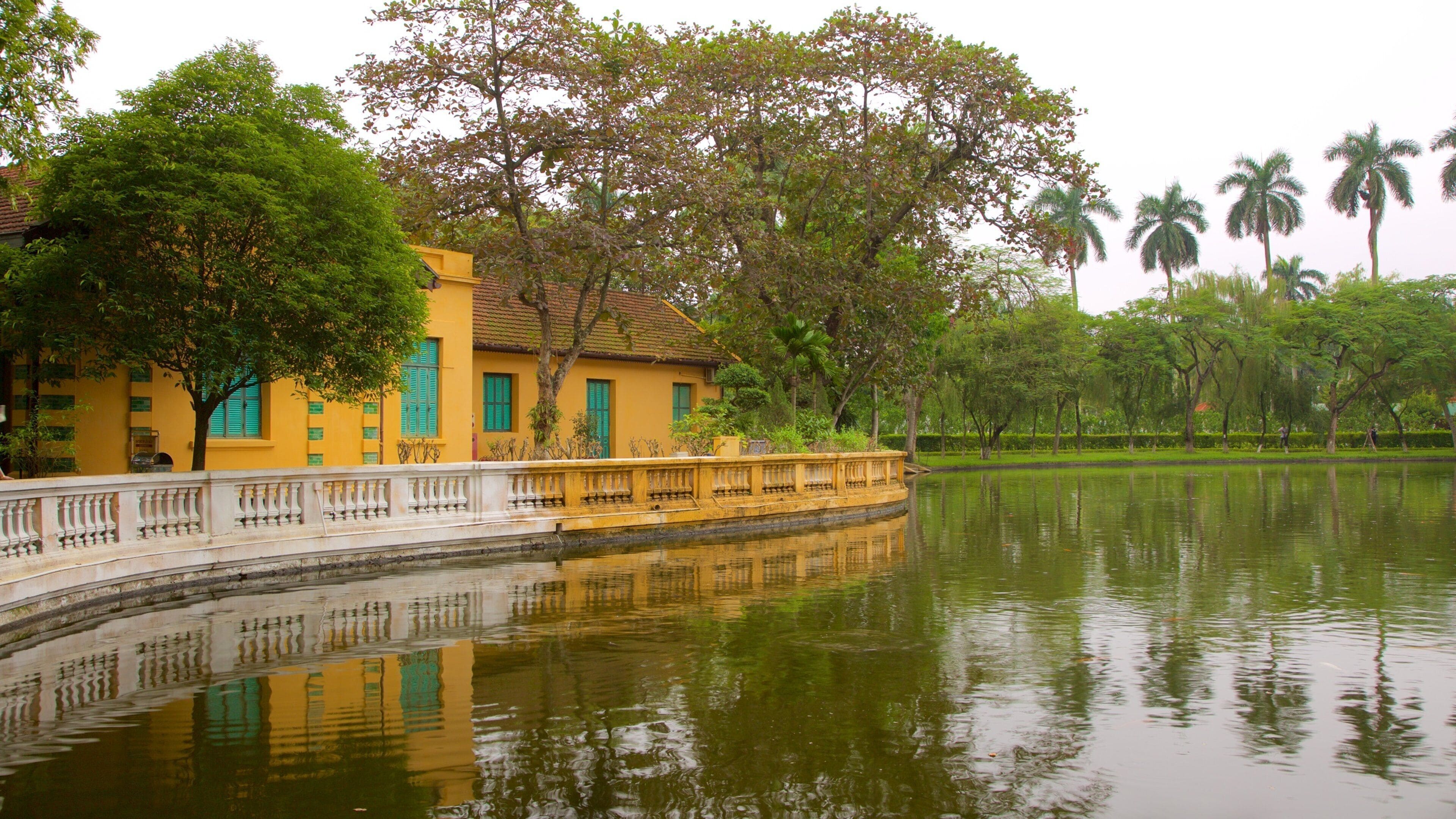 Hanoi showing a lake or waterhole
