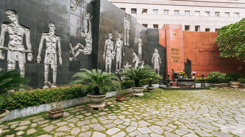 Hoa Lo Prison Museum