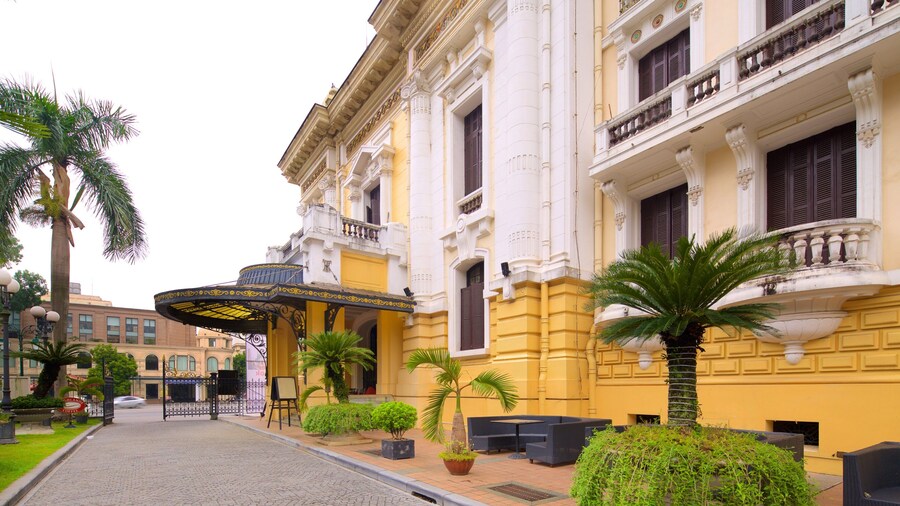 Hanoi Opera House featuring heritage architecture