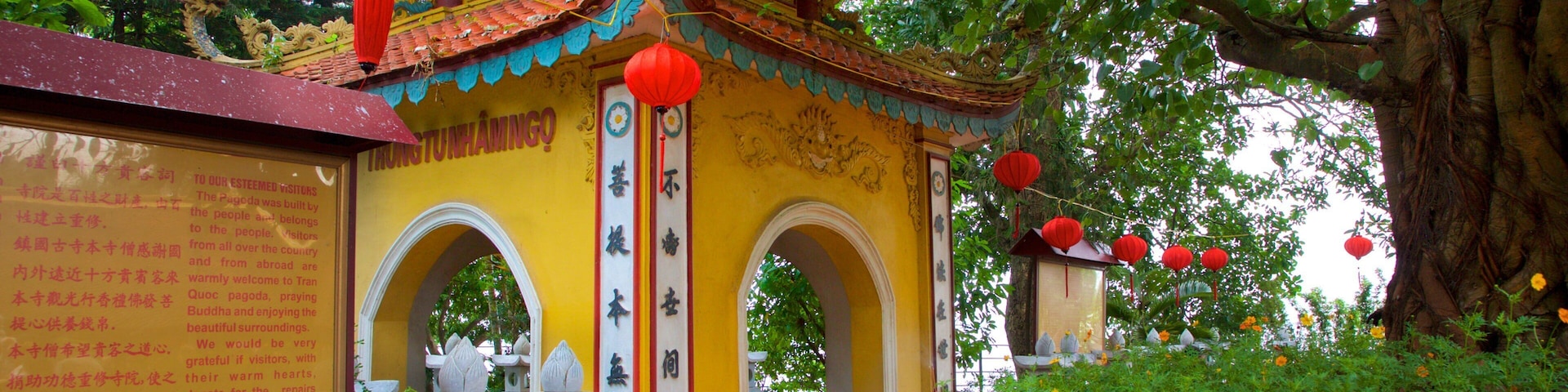 Pagode Tráș„n Quá»c montrant parc et temple ou lieu de culte