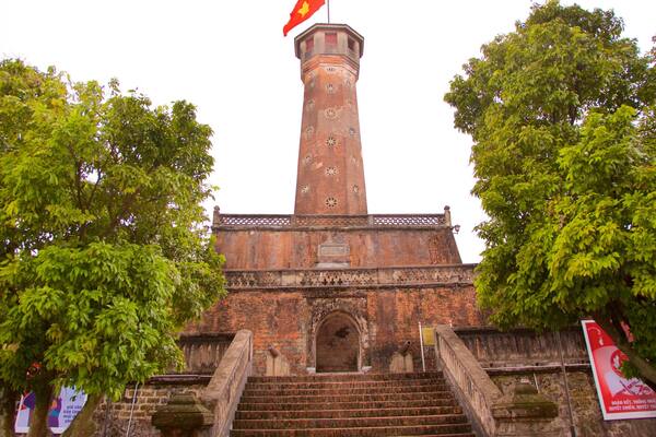 フラッグ タワー オブ ハノイ 表示 遺跡・遺産 と 遺跡