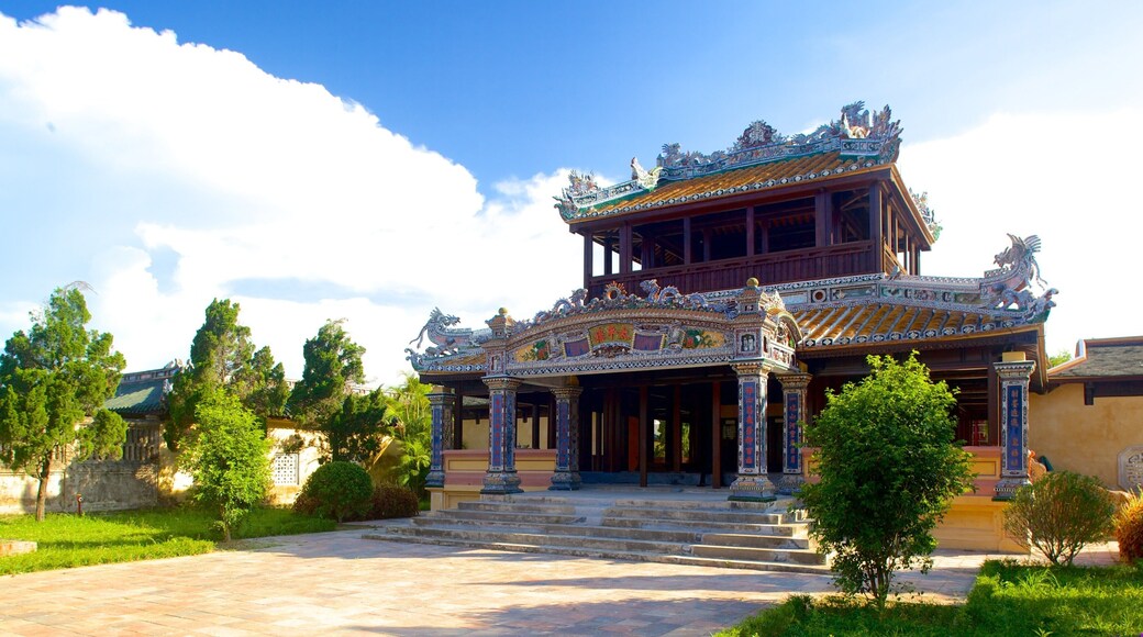 Cité Impériale qui includes temple ou lieu de culte