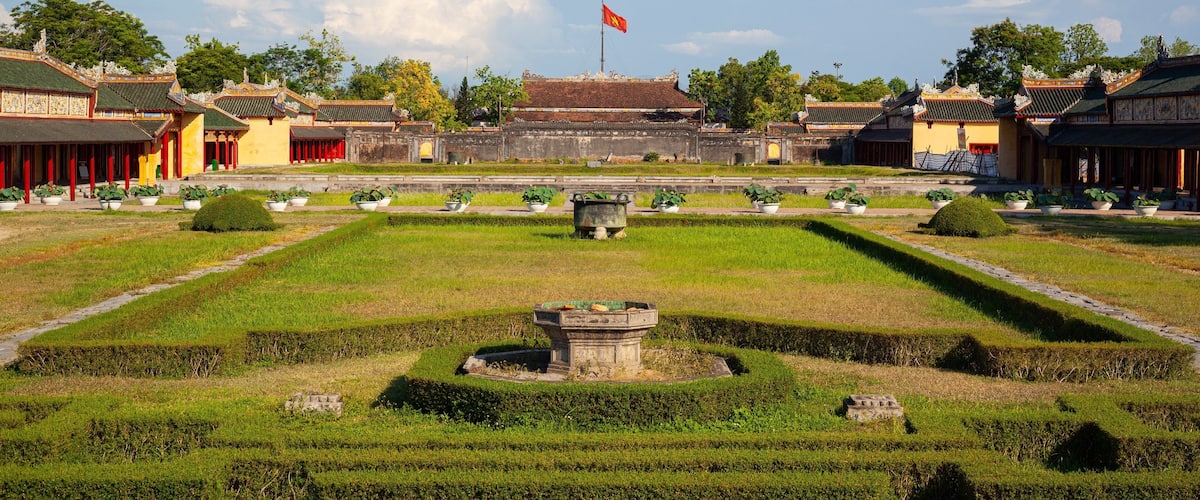 Imperial City featuring heritage elements and a park