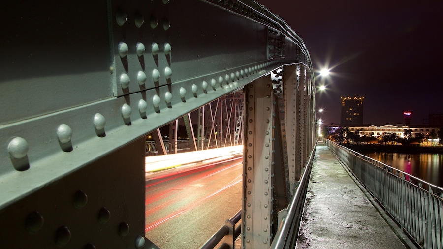 Truong Tien Bridge featuring street scenes, night scenes and a bridge