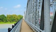 Truongtien Bridge featuring a bridge