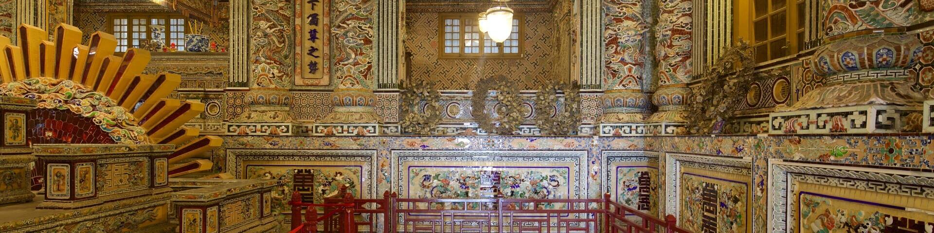 Tomb of Khai Dinh which includes a temple or place of worship, art and heritage architecture