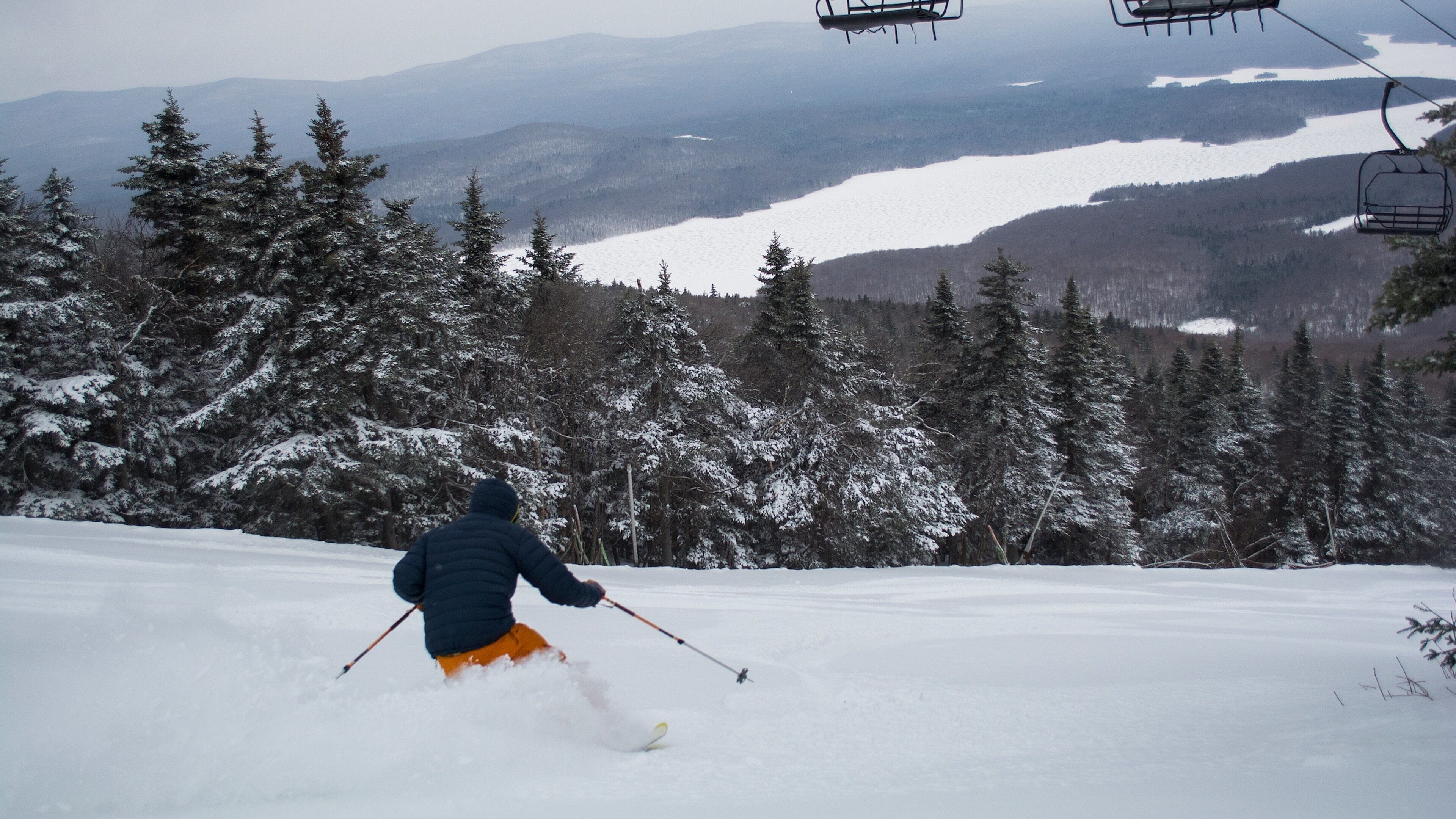 雪山 呈现出 高空纜車, 滑雪 和 雪