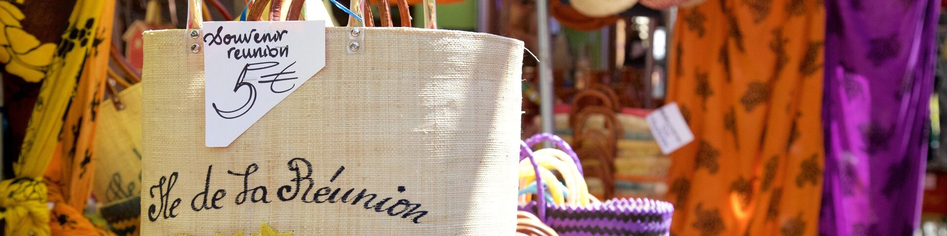 Reunion showing markets