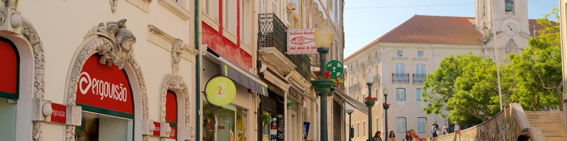 Praca da Republica as well as a small group of people