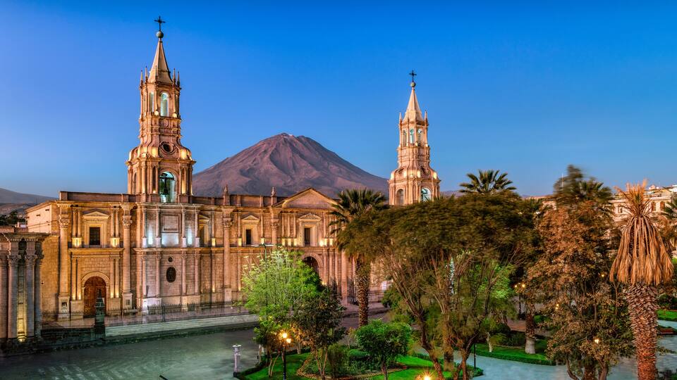 plaza in arequipa
