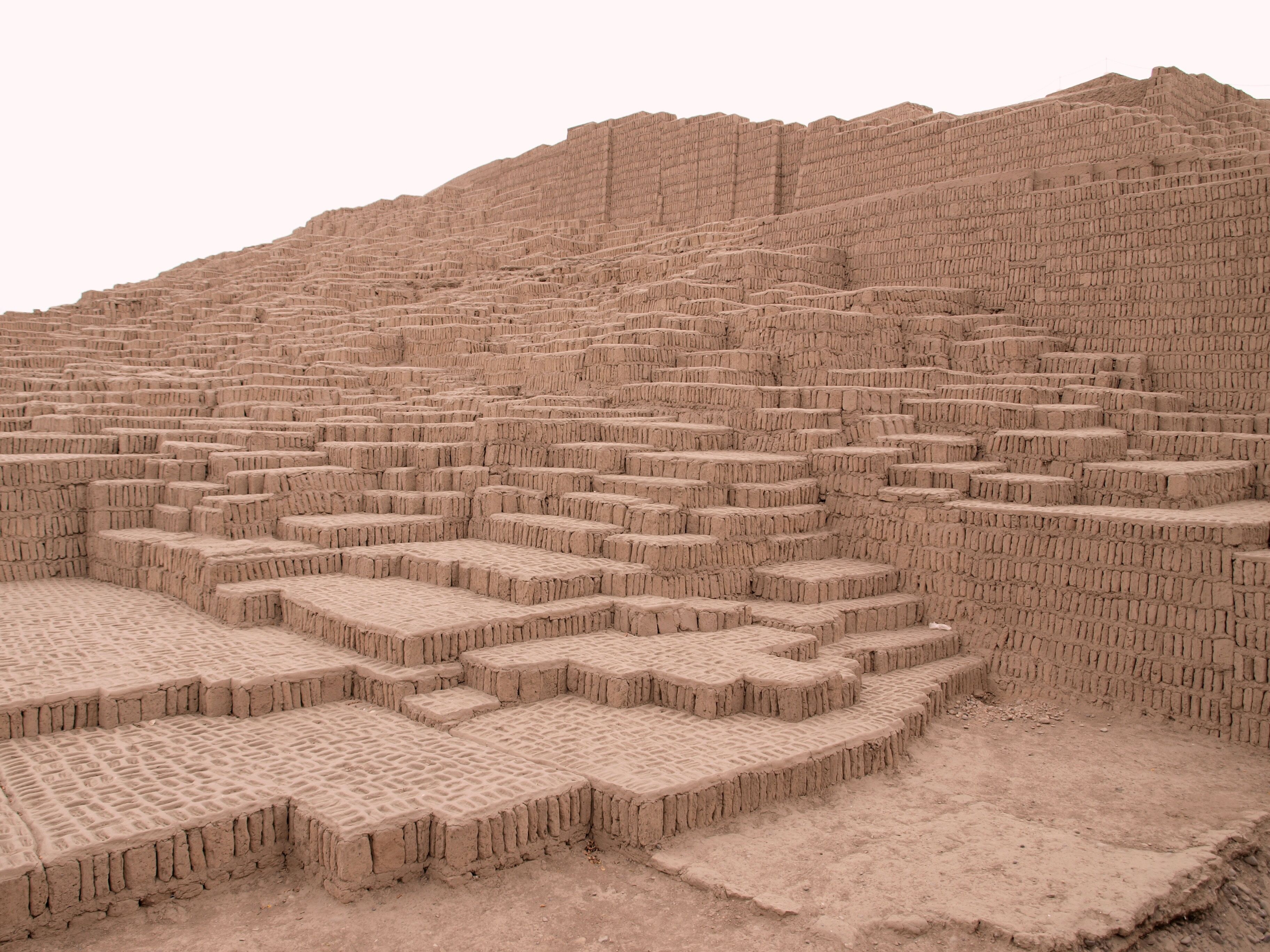 Vestiges de Huaca Pucllana