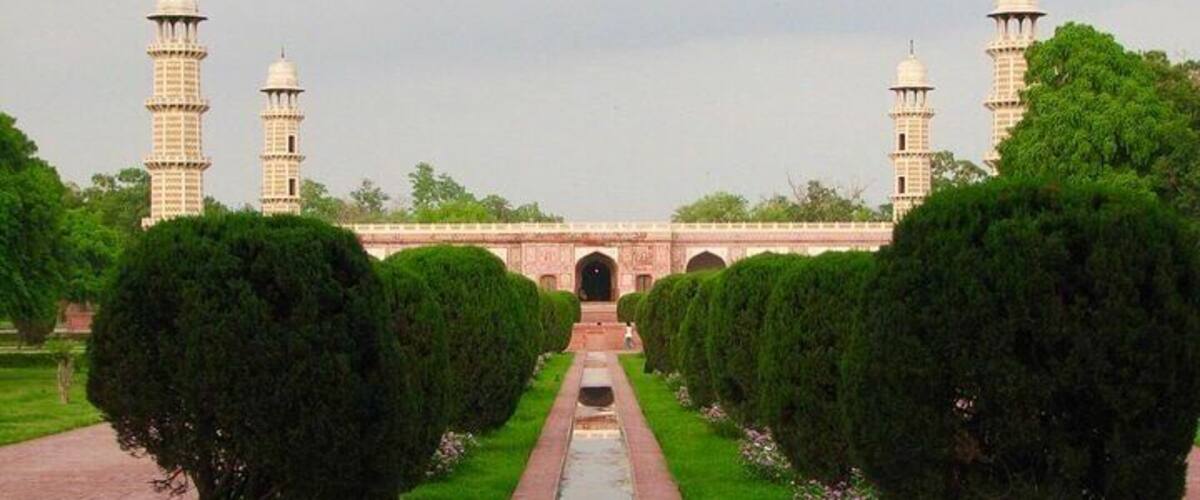 Emperor Jahangir's tomb, a single storey structure, square in plan, consists of a platform with tall octagonal corner towers and a projecting entrance bay in the middle of each side. The exterior of the monument including the lowest stage of the towers, has a red sandstone facing with rich panel decoration inlaid with marble decorative motifs. The interior is embellished with floral frescoes, delicate inlay work and brilliant marble intersia of various colours. The marble cenctaph with its delicate and colourful pietra dure is engraved with the ninety-nine attributes of God.
The tomb was also enriched with precious stones which were removed, like many other places in Lahore associated with Muslim historic sites, by the Sikhs in the 18th century.
This UNESCO World Heritage Site was built by Jahangir's son Shah Jahan who buried his father here according to his will in the 16th century.