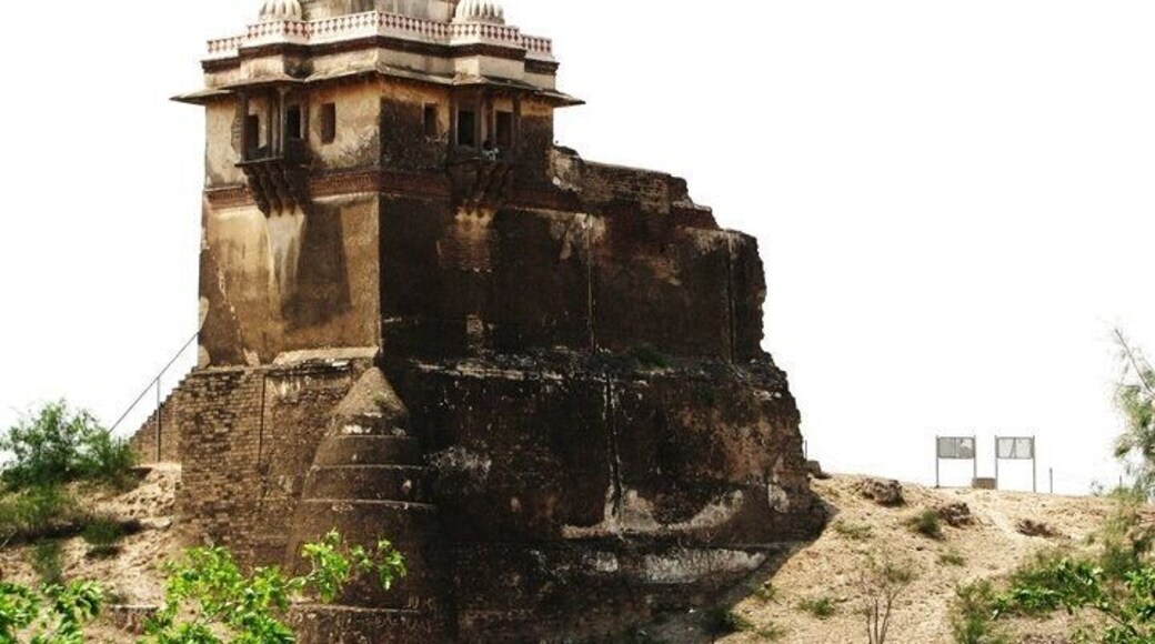 The Haveli of Raja Maan Singh, the trusted general of Emperor Akbar from the 16th century, in Hindu architectural style. It is located on the highest point inside Fort Rohtas. The fort was built by Raja Todar Mal, under the orders of King Sher Shah "The Lion King" of Sur (Bihar, India) and named Rohtas to celebrate the king's capture of Rohtasgarh in India.
A UNESCO World Heritage Site.