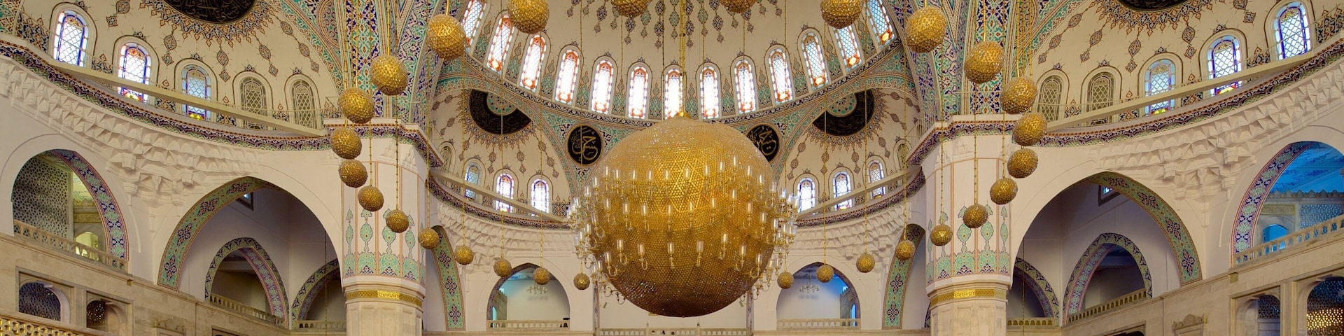 Kocatepe Mosque which includes religious elements, interior views and heritage architecture