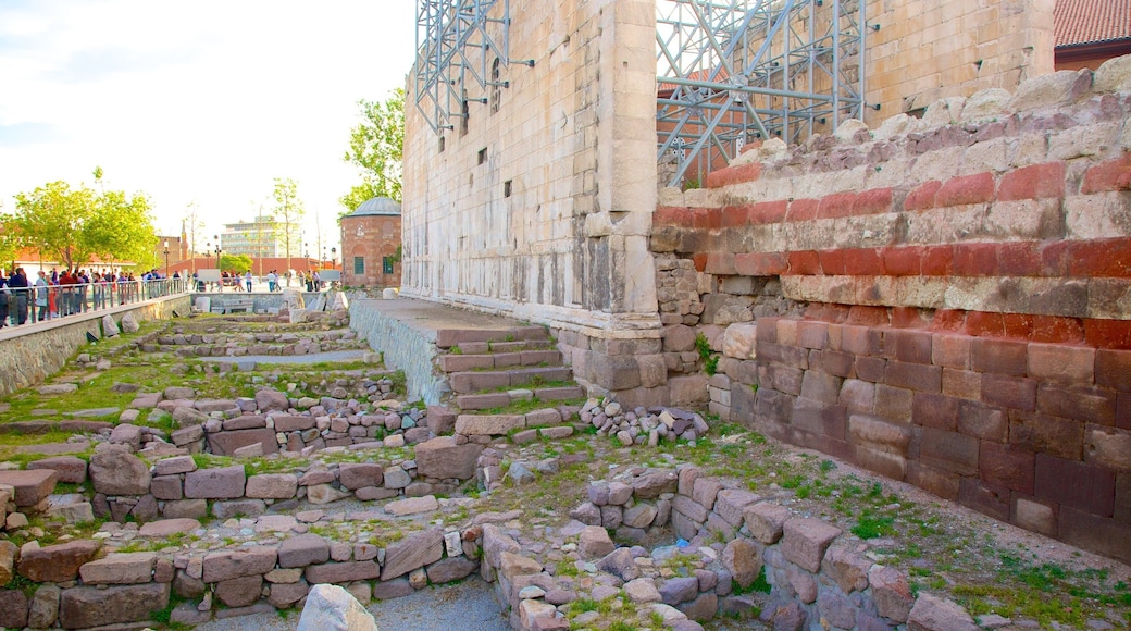 Monumentum Ancyranum fasiliteter samt ruiner