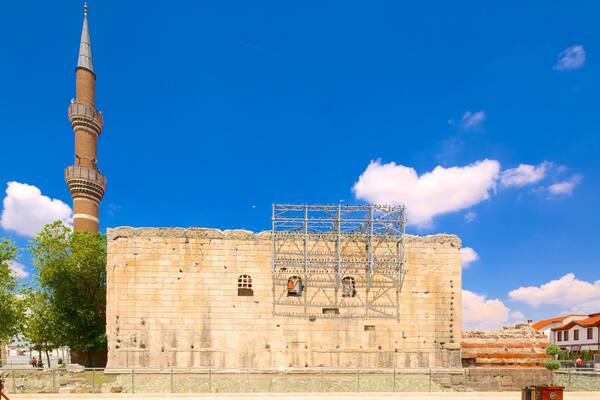 Monumentum Ancyranum mettant en vedette patrimoine architectural