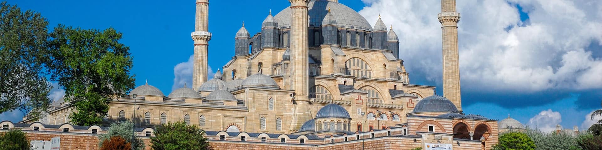 Panoramic view of Selimiye Mosque, Edirne